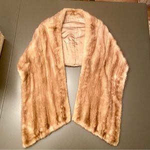 ‼️PENDING‼️ Vintage MINK Fur Stole (Wedding Wrap Shrug Cape) Pockets 1950s Beige